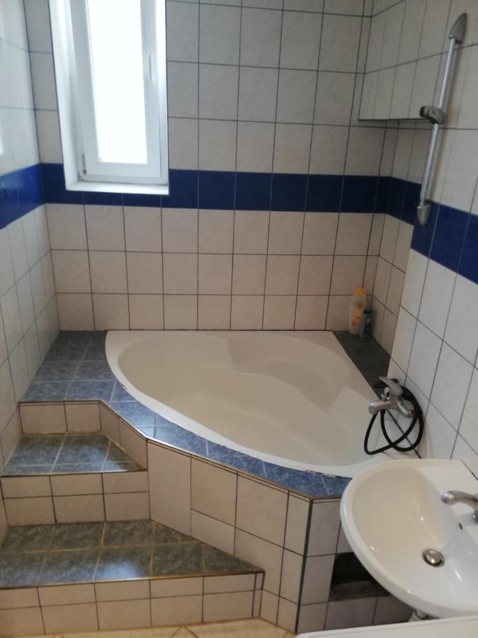 Beautiful, Spacious And Cheap Apartment Wien Ngoại thất bức ảnh