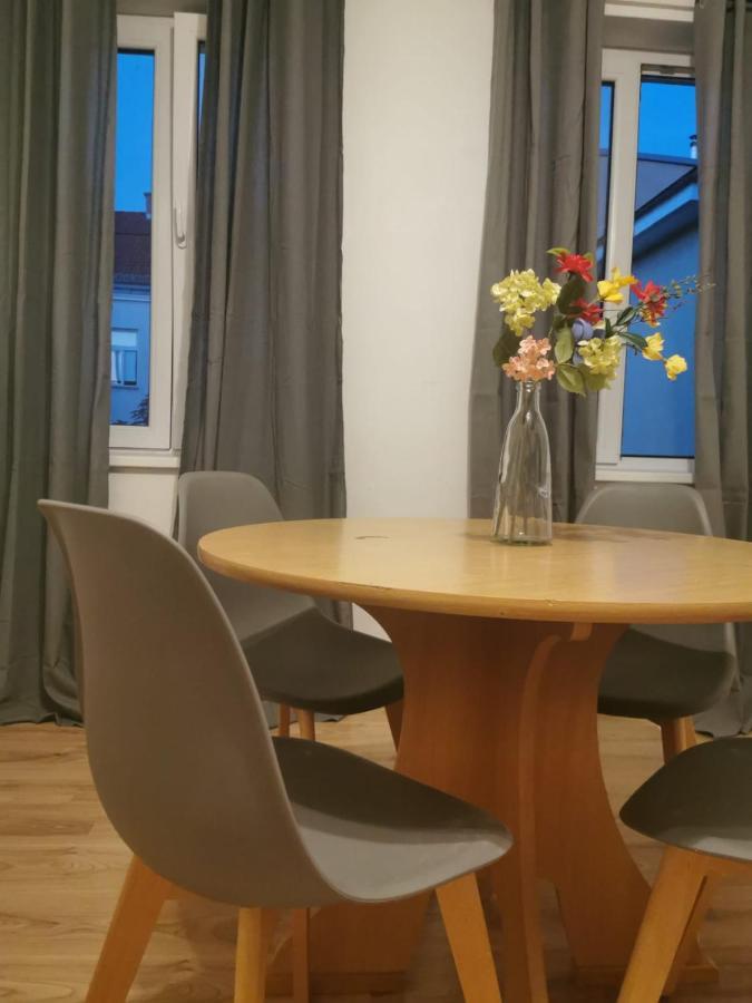 Beautiful, Spacious And Cheap Apartment Wien Ngoại thất bức ảnh